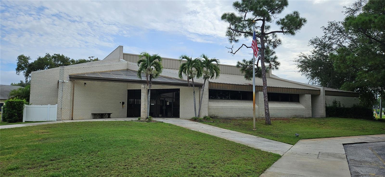 11501 WALKER AVE - Photo 1