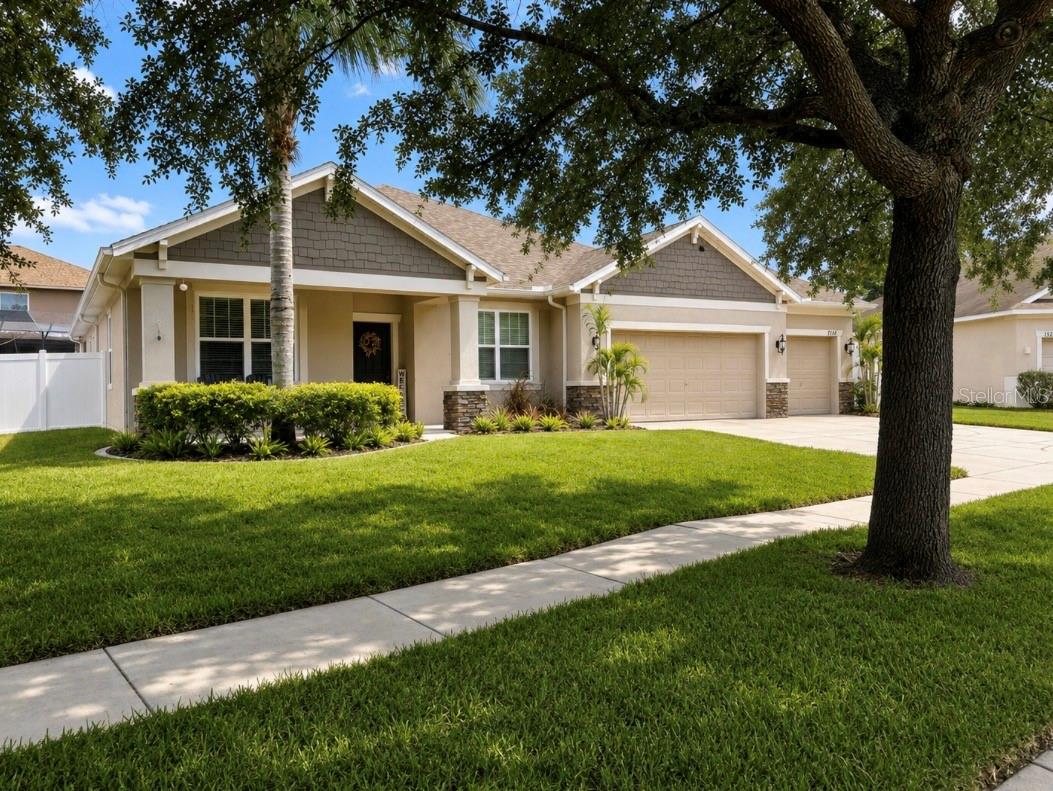 1518 RHODESWELL LN - Photo 1