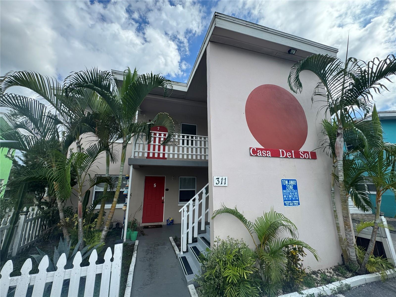 311 AVANDA CT #7 - Photo 1