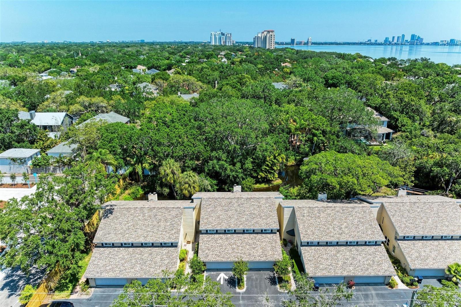 2927 W GANDY BLVD - Photo 1