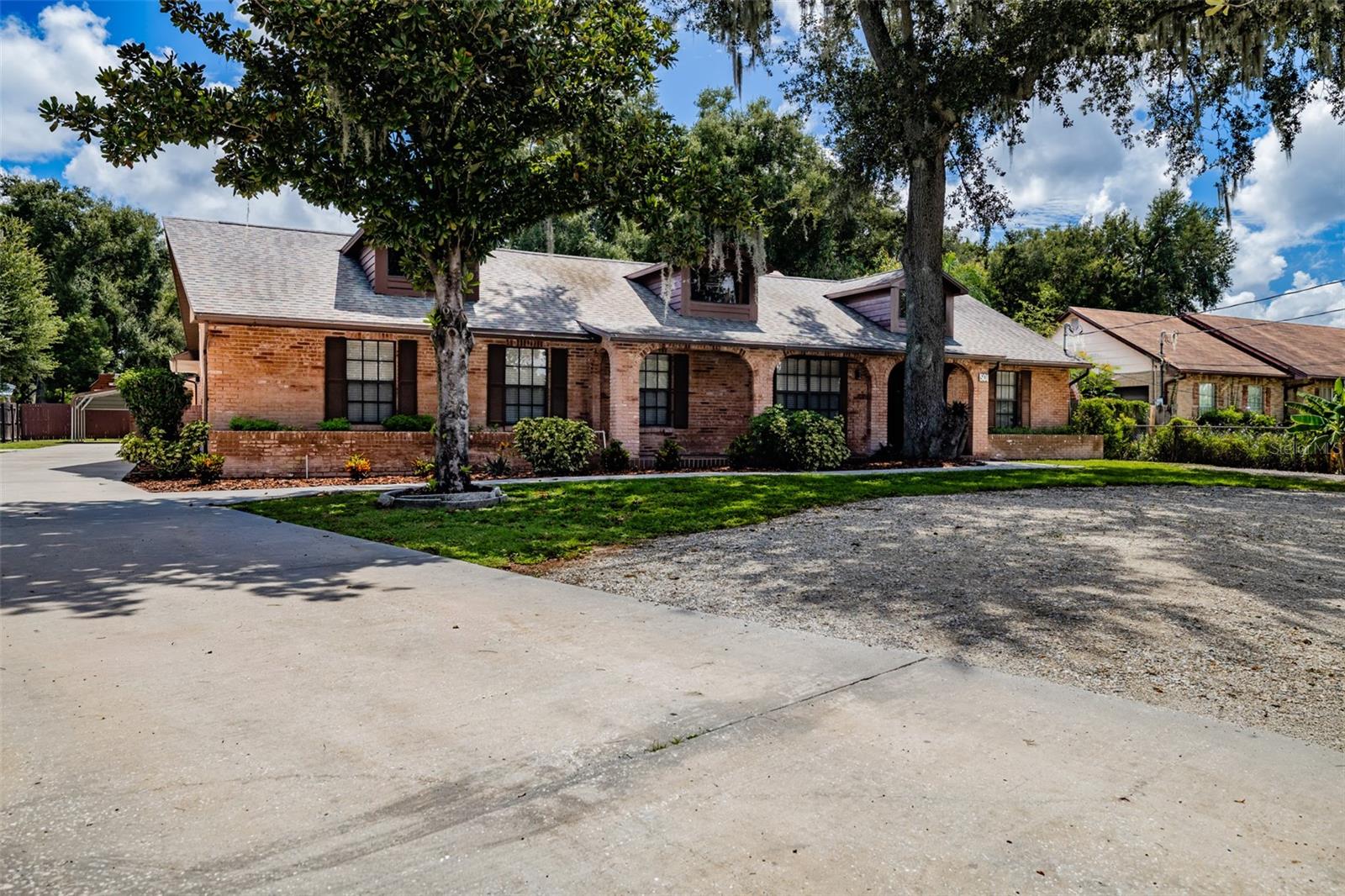 501 BRYAN RD - Photo 1