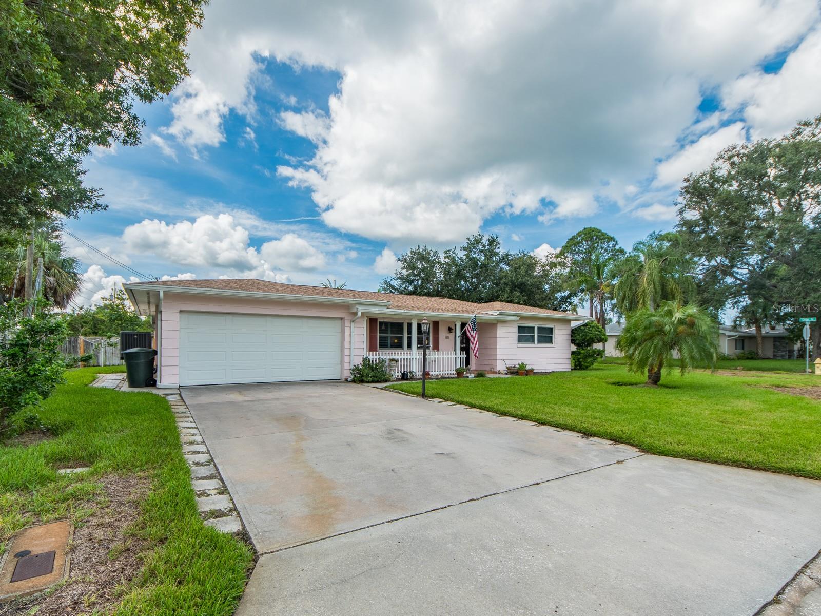 63 NICHOLAS DR - Photo 1