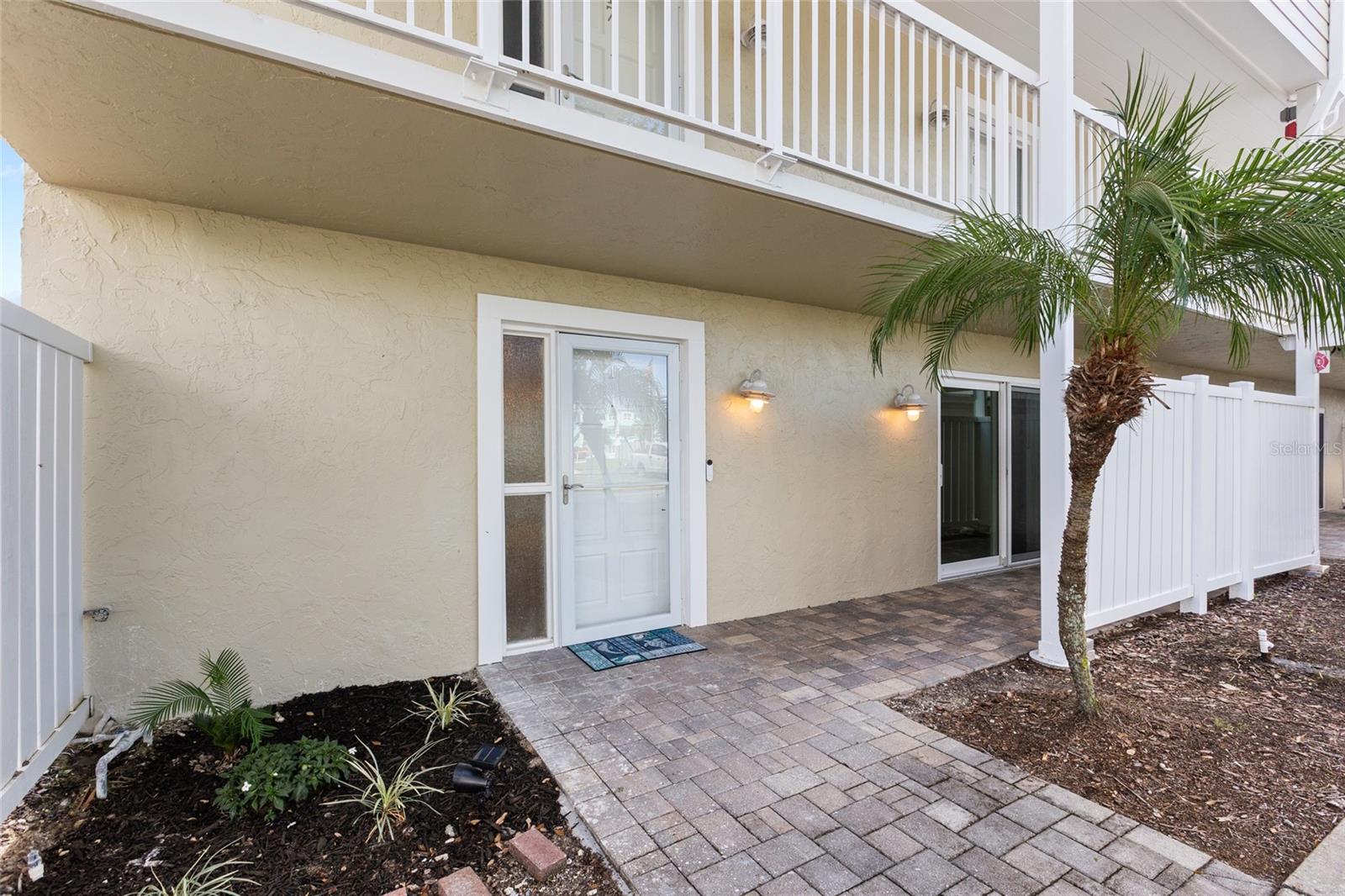 433 S PAULA DR #1 - Photo 1