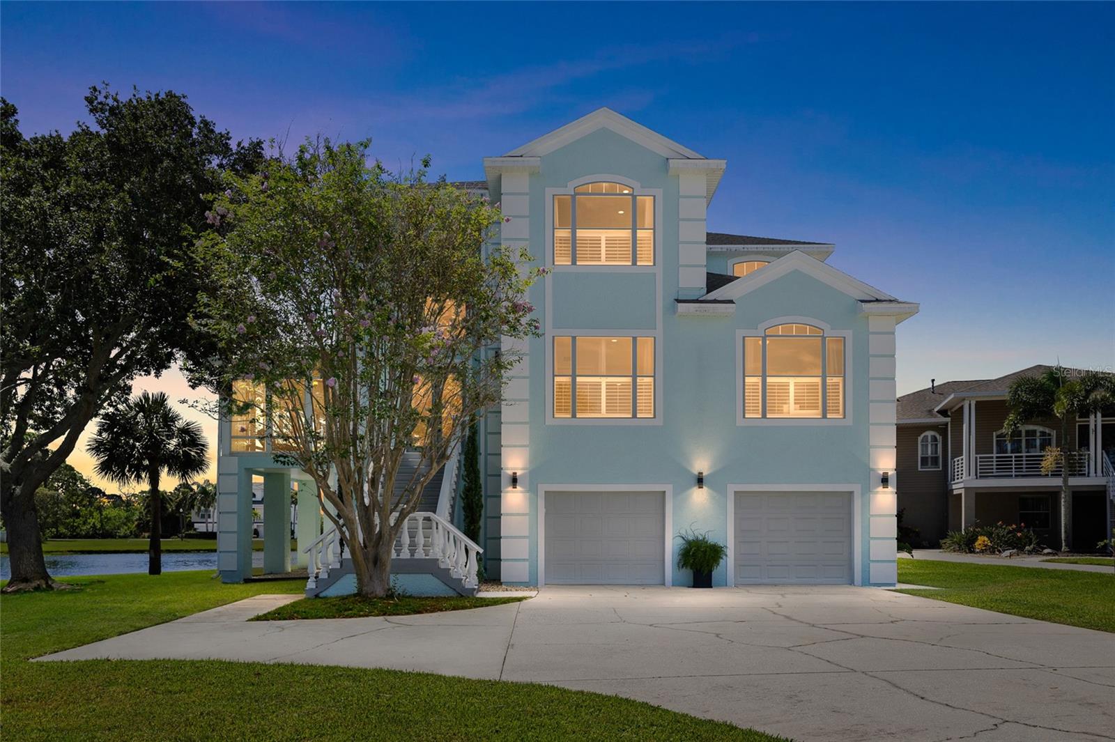 2106 PELICAN CT - Photo 1