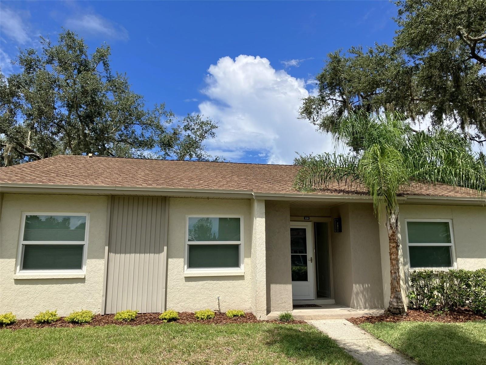 110 EVELYN CT - Photo 1