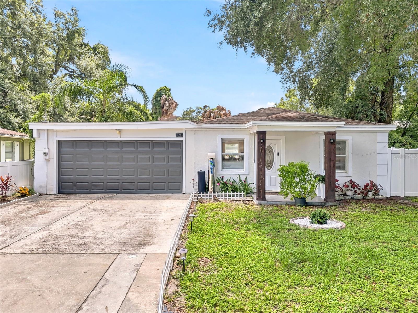 701 E CRENSHAW ST - Photo 1