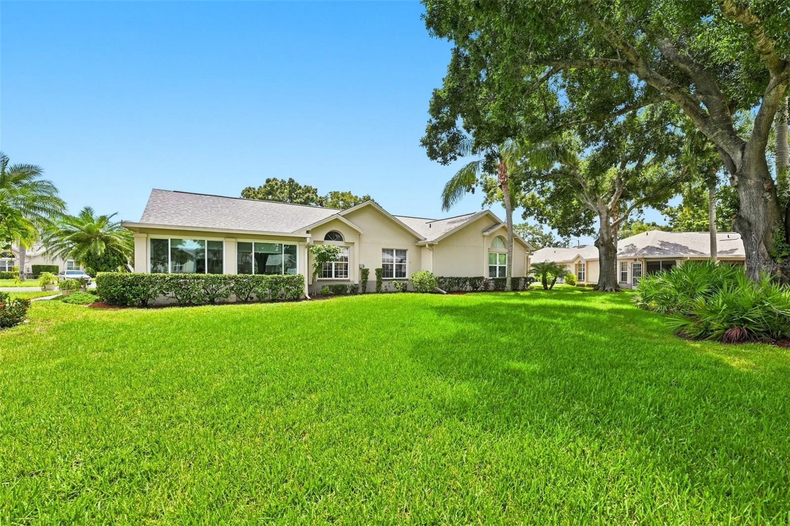 1131 GOLFVIEW WOODS DR - Photo 1