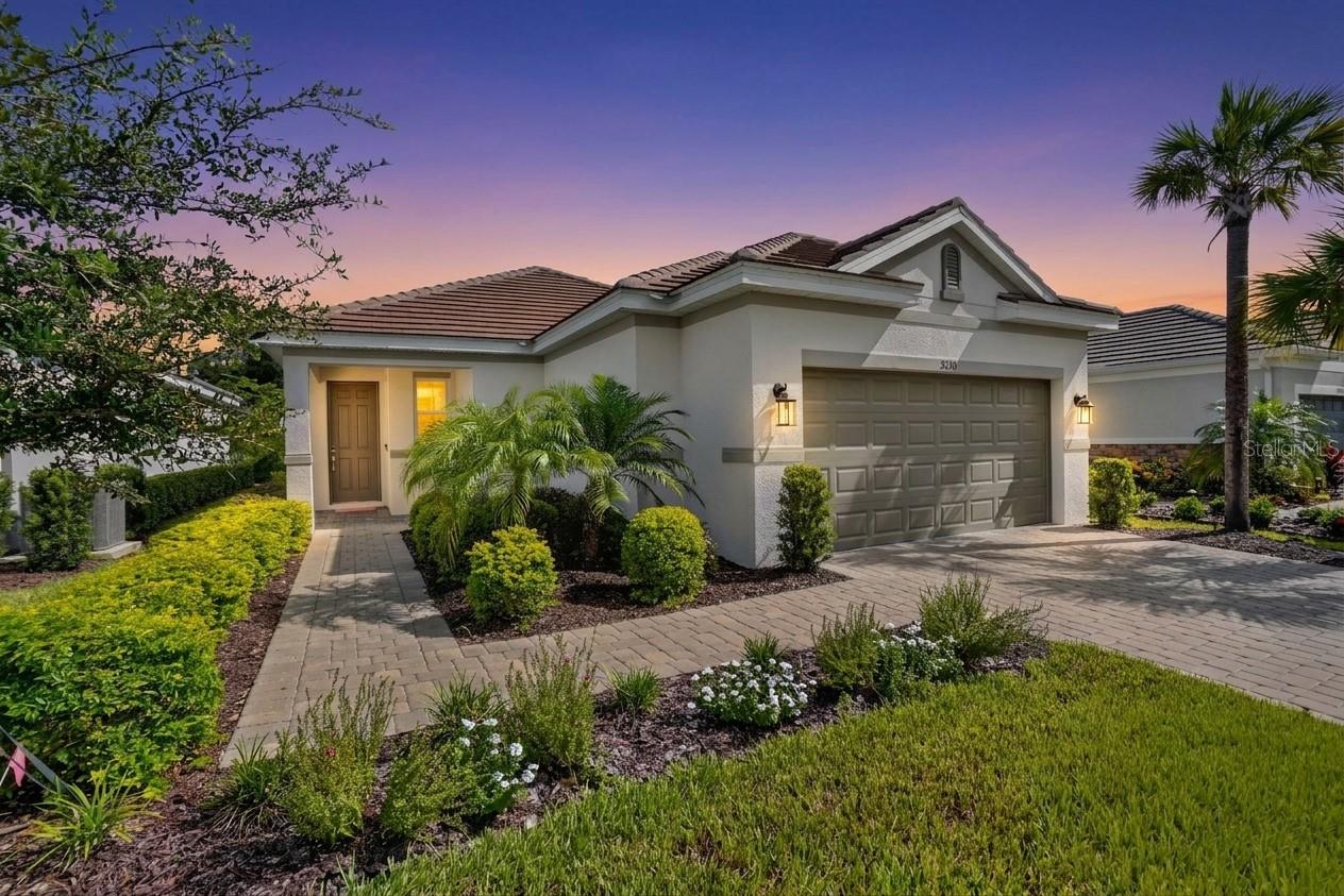 5270 SAVINO CIR - Photo 1