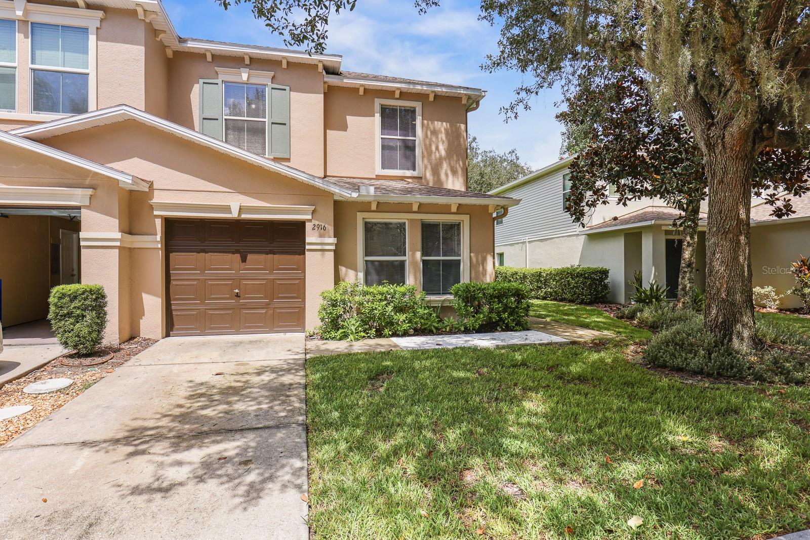 2916 ROYAL TUSCAN LN - Photo 1