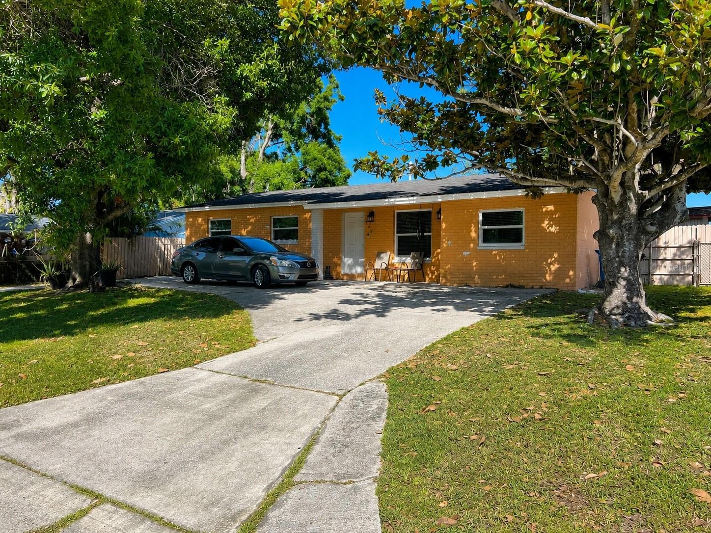 802 PAPAYA DR - Photo 1