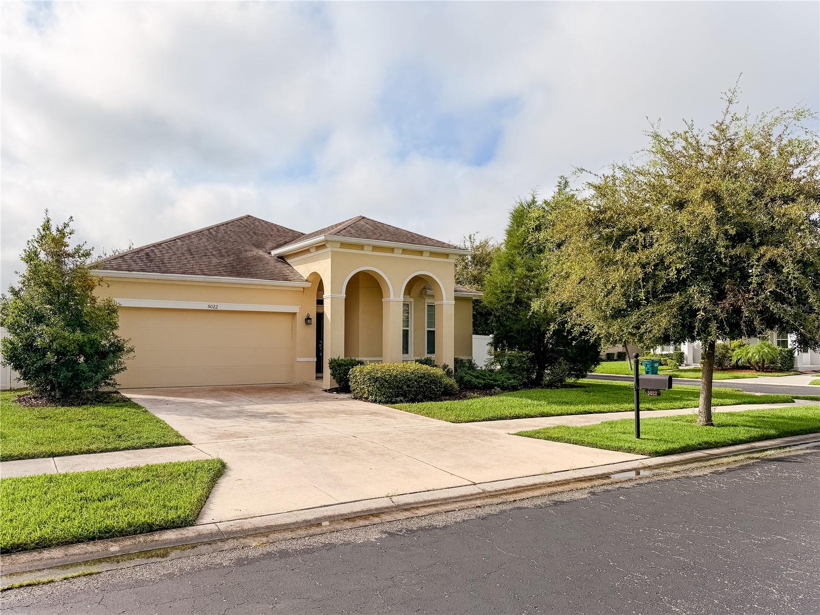 5022 SUNCATCHER DR - Photo 1
