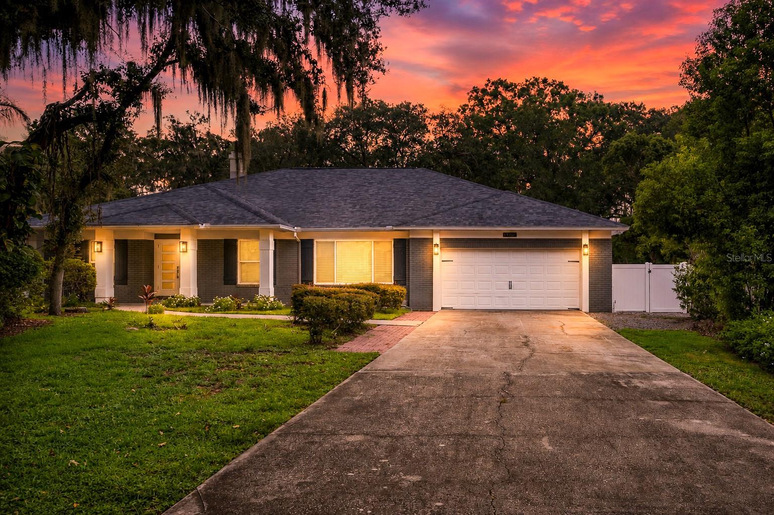 4712 DOVER CLIFF CT - Photo 1