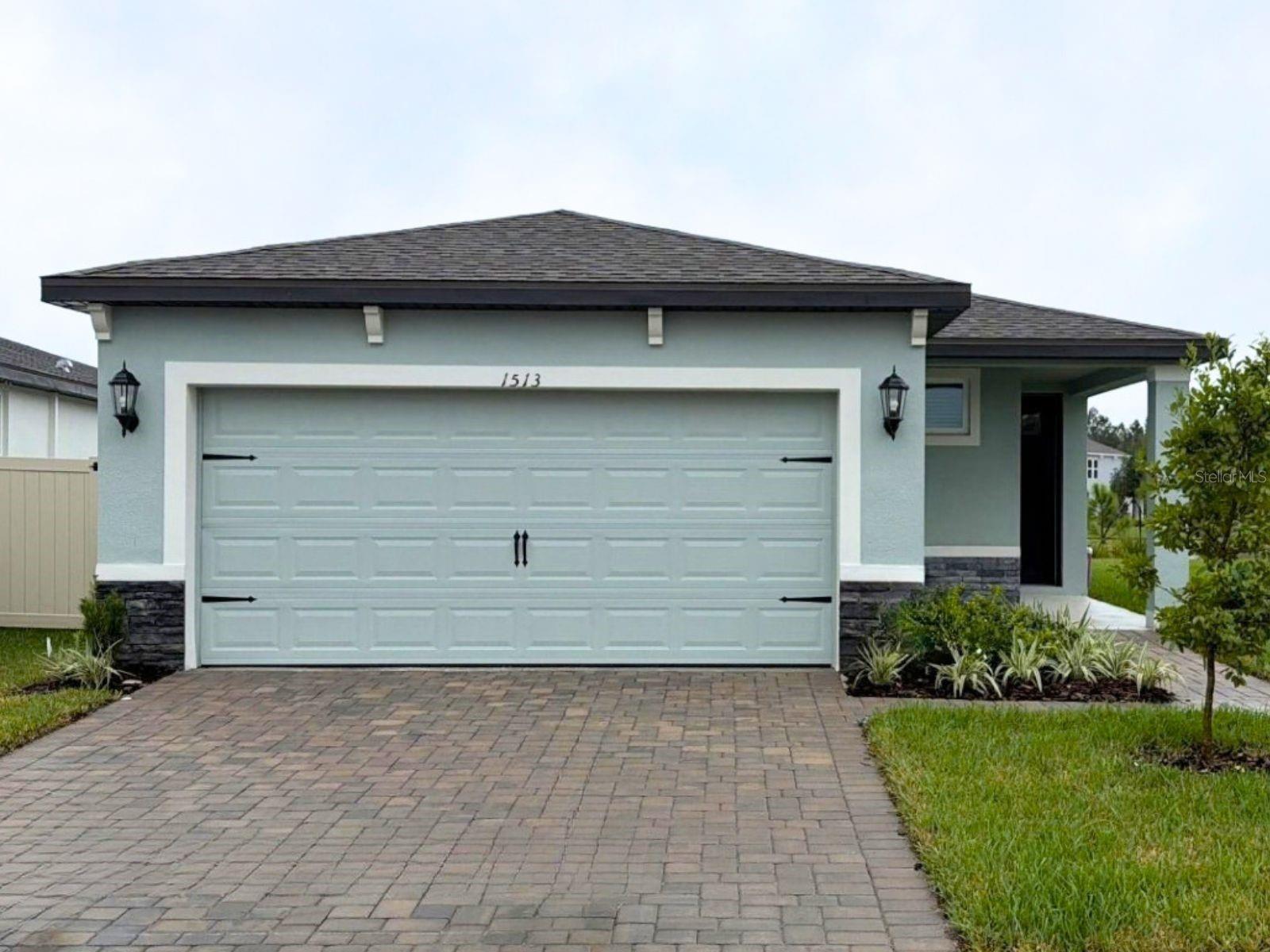 1513 BREKEY WAY - Photo 1