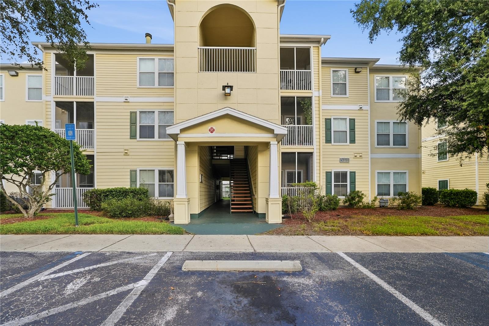 18471 BRIDLE CLUB DR - Photo 1