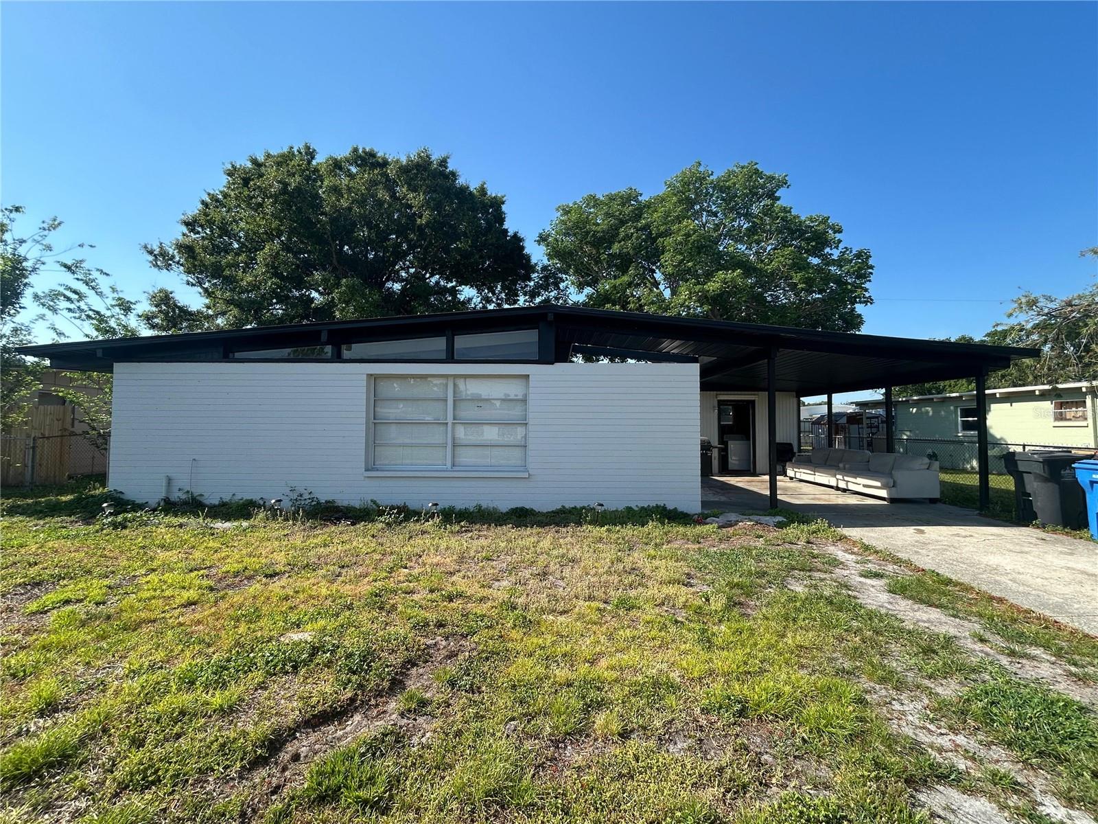 7615 LAVENDER LN - Photo 1