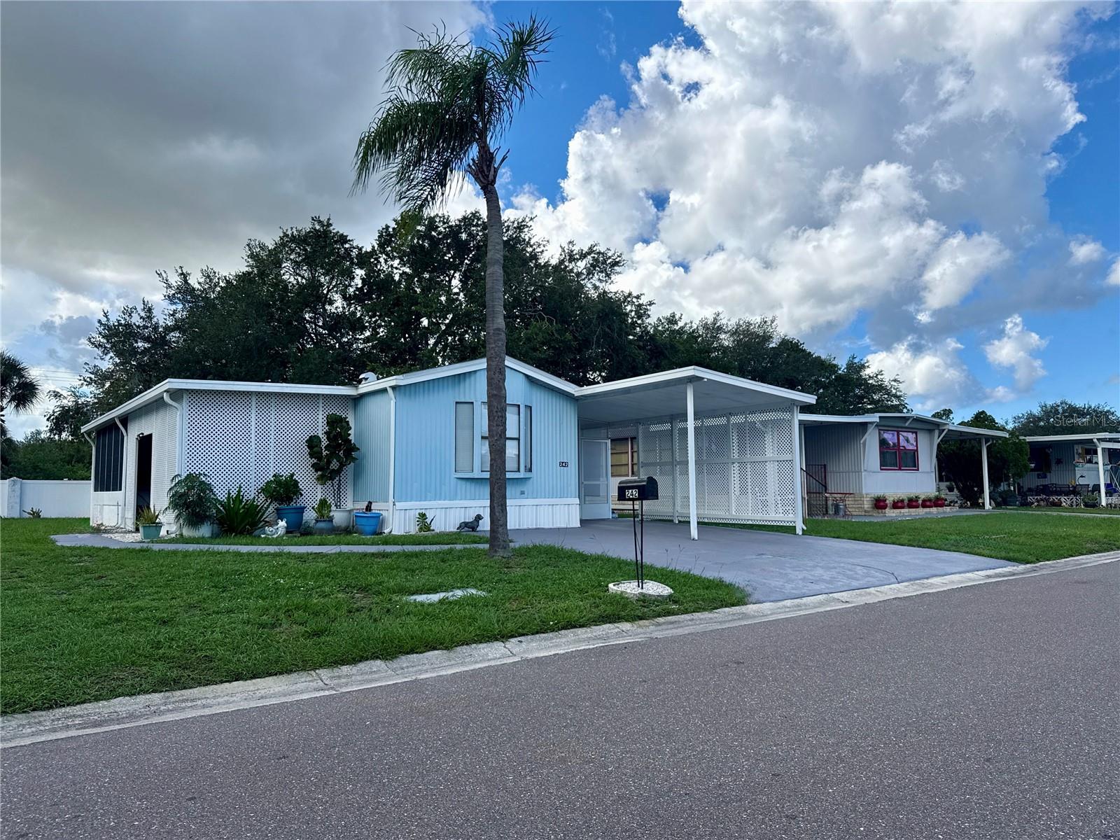 242 S PORT ROYAL LN - Photo 1