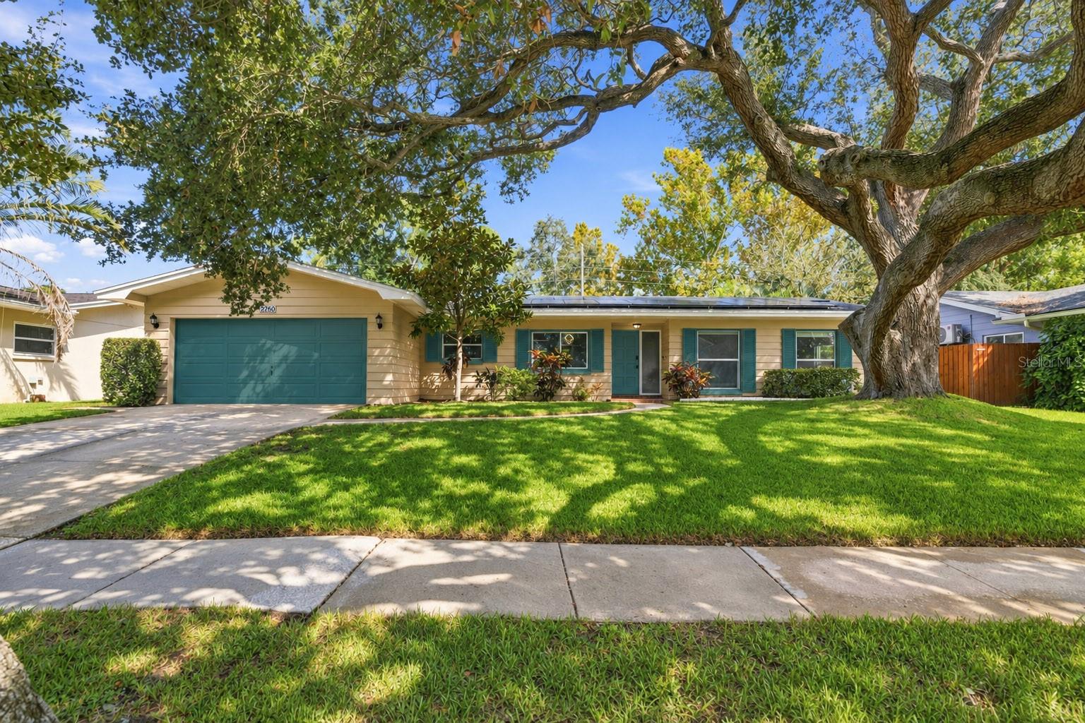 2260 SAINT CHARLES DR - Photo 1