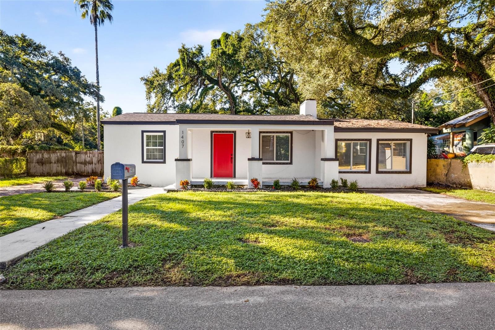 1407 E NORTH BAY ST - Photo 1