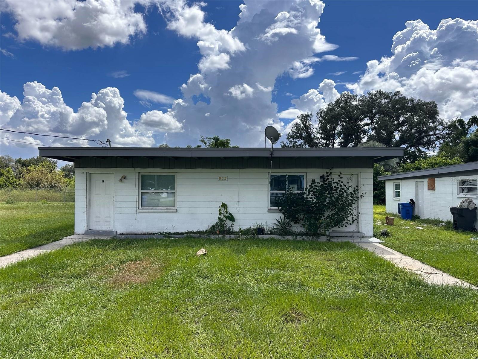 905 E 124TH AVE - Photo 1