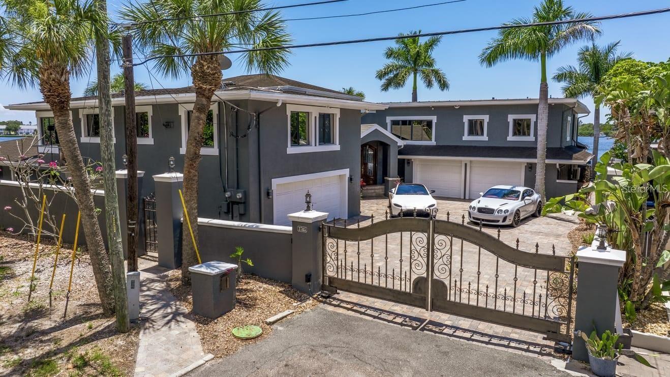 2785 BAYSIDE DR S - Photo 1