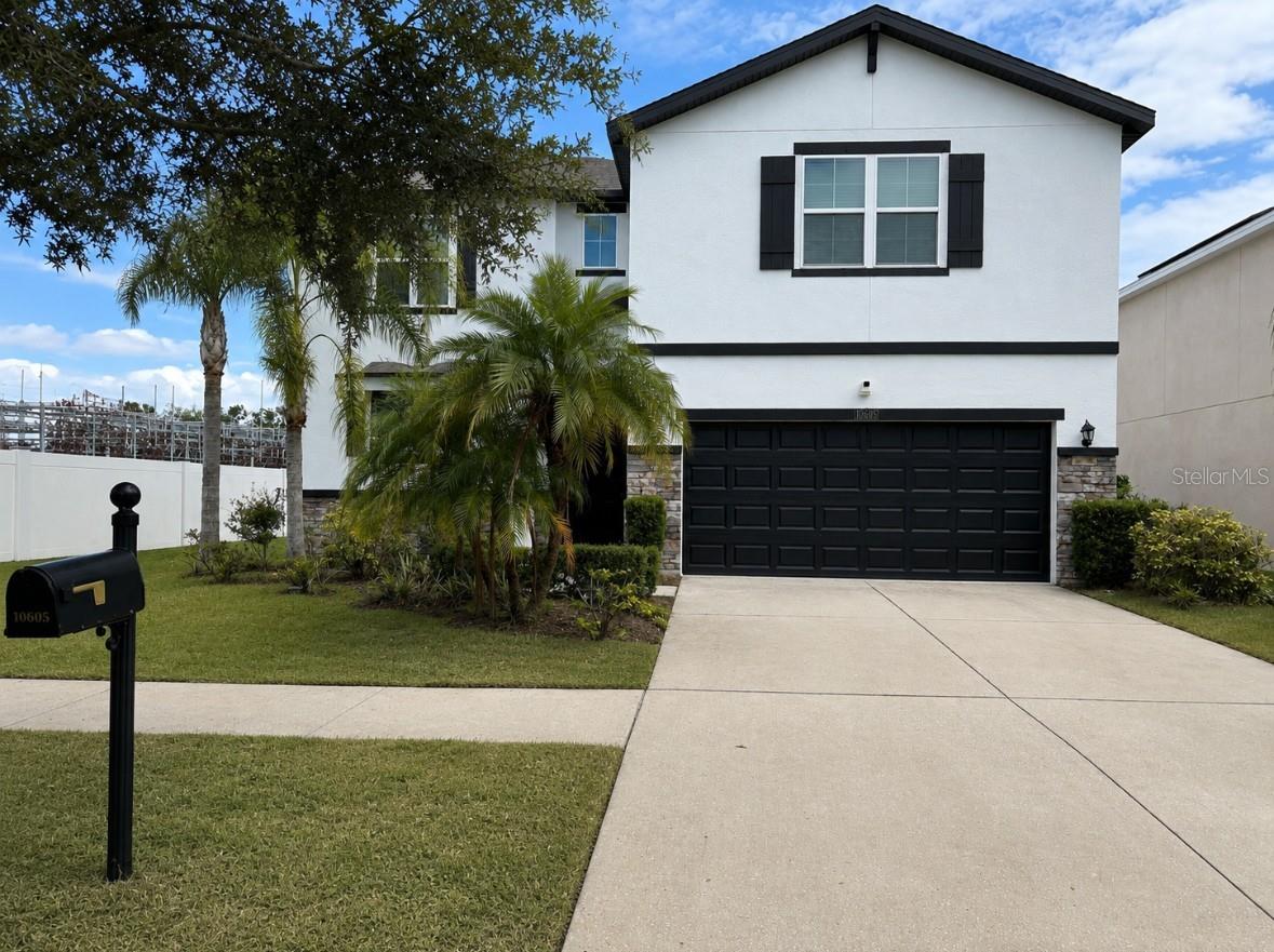 10605 AVIAN FORREST DR - Photo 1