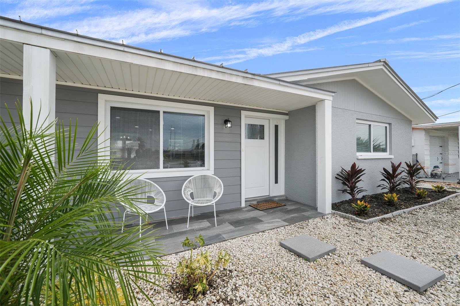 13704 VERONICA DR - Photo 1