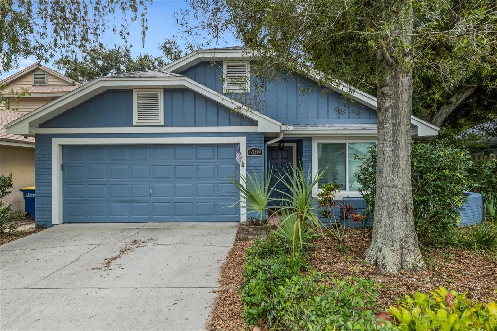 1889 SPRINGWOOD CIR N - Photo 1