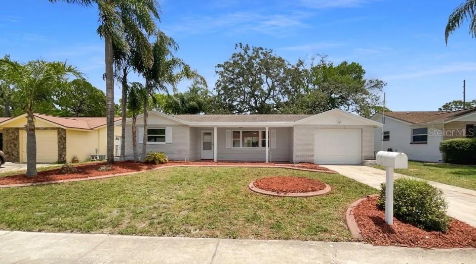2530 FLINTWOOD DR - Photo 1