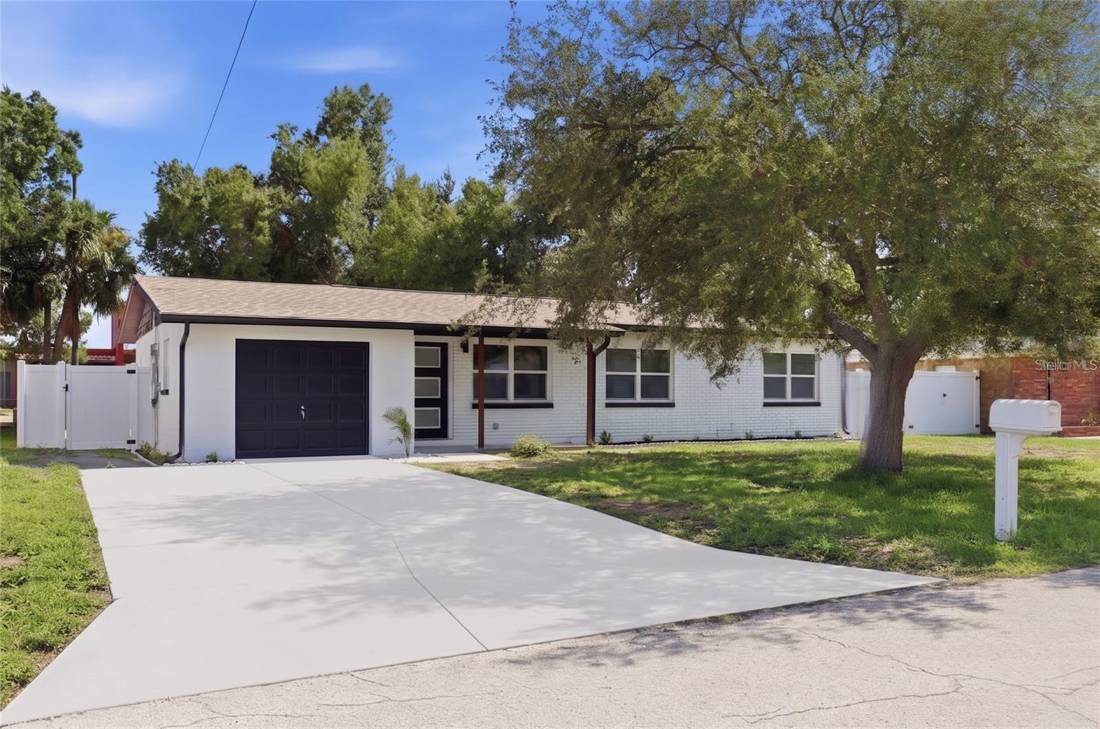 4420 W BAY COURT AVE - Photo 1