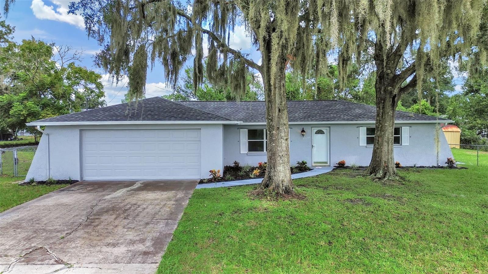 27055 FRAMPTON AVE - Photo 1