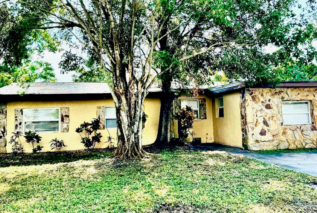5440 96TH AVE N - Photo 1