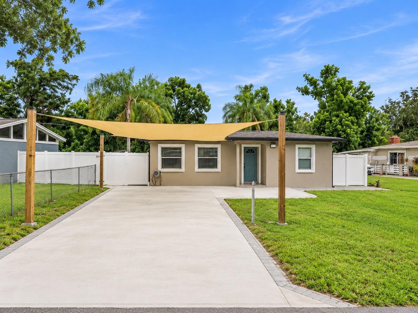 1803 E ANNONA AVE - Photo 1