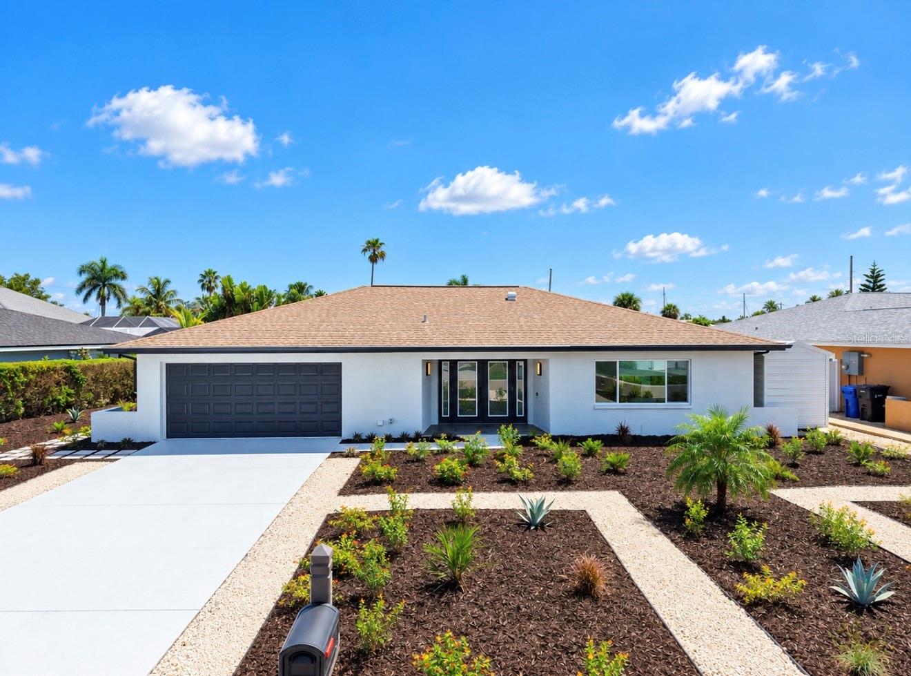 6315 WISTERIA LN - Photo 1