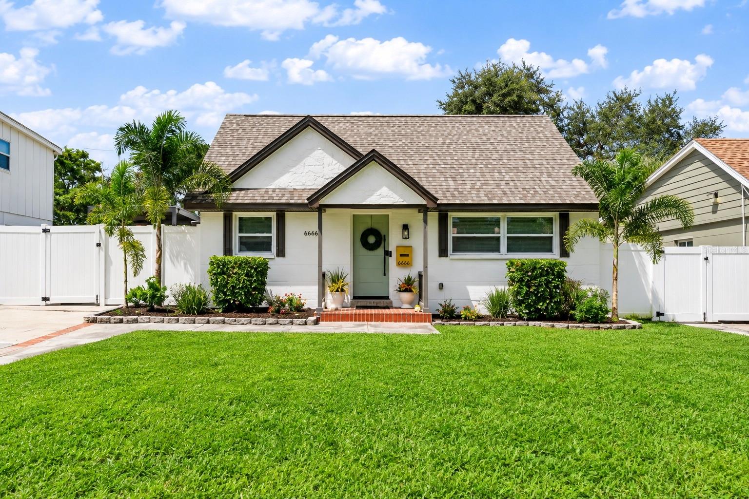 6660 27TH WAY N - Photo 1