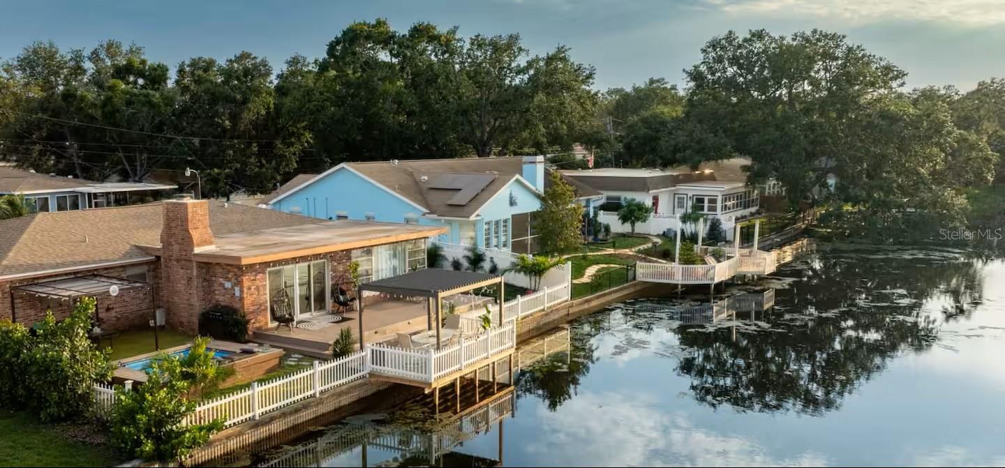 10861 CLARA LN - Photo 1