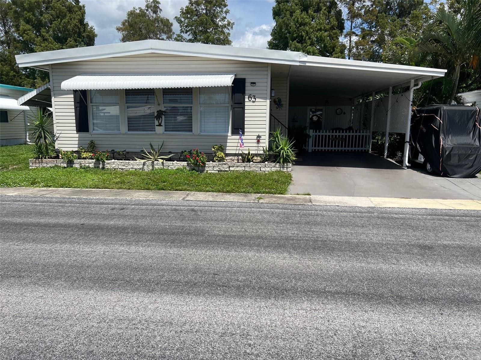 63 ROYAL PALM CIR - Photo 1
