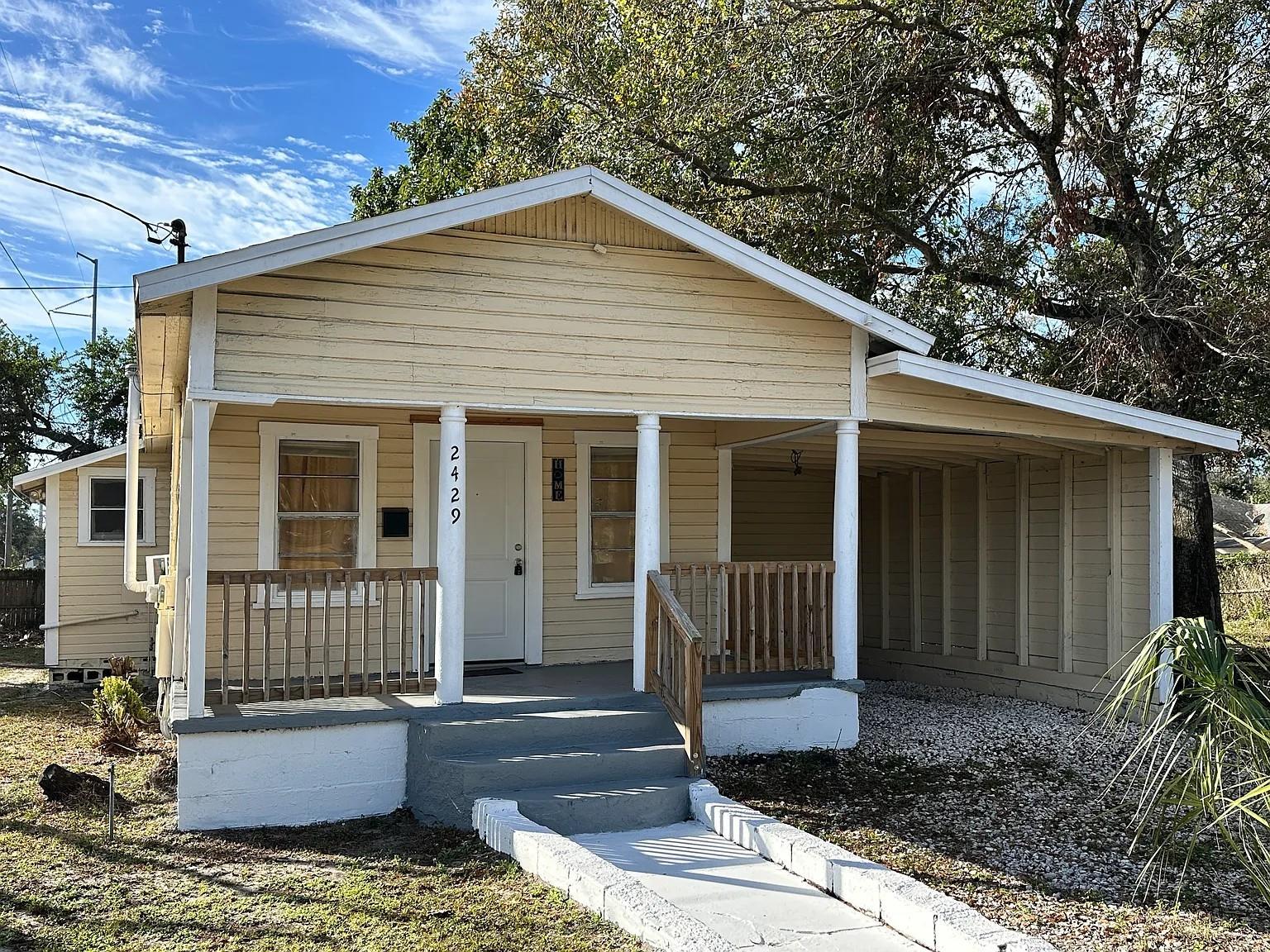 2429 E 20TH AVE - Photo 1