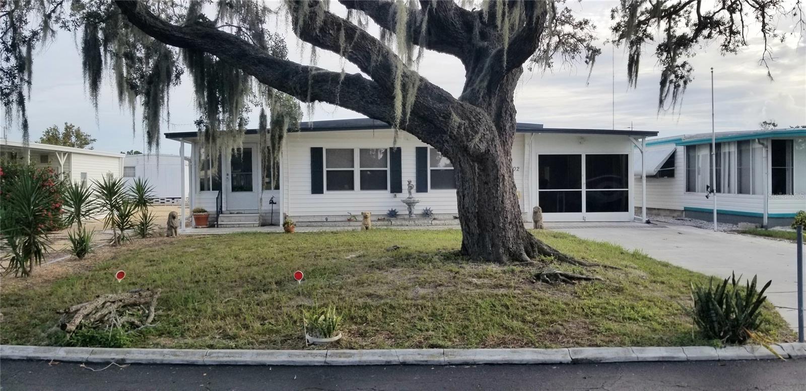 3302 KAUNA POINT DR - Photo 1