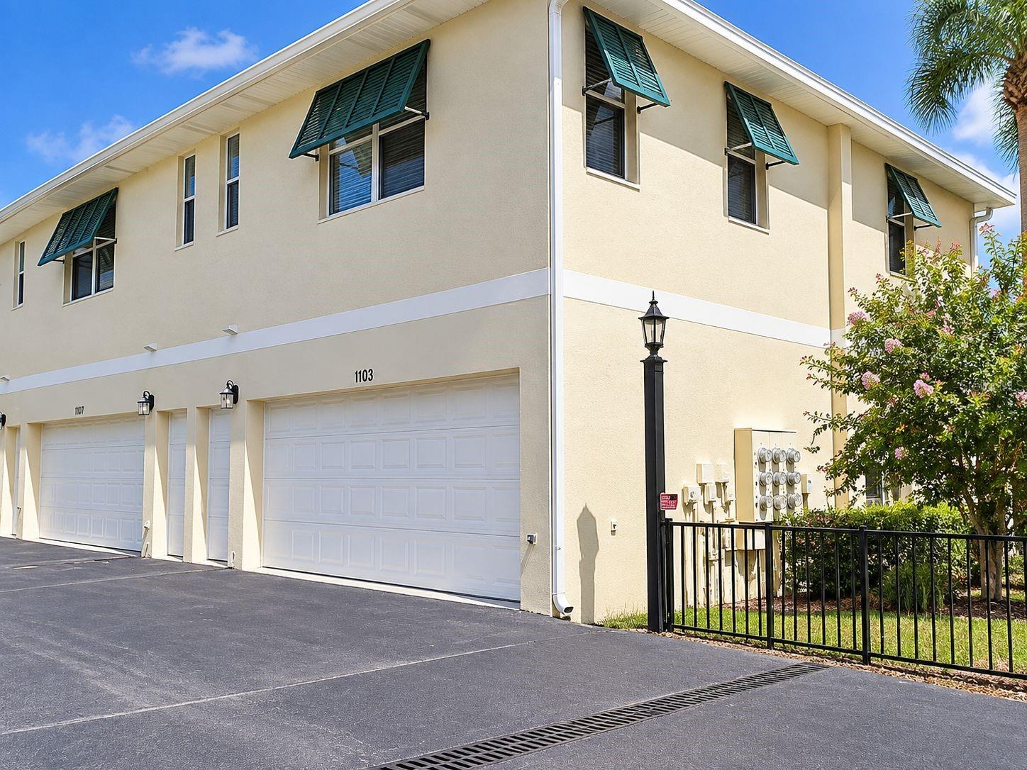 1103 ISLAMORADA LN - Photo 1