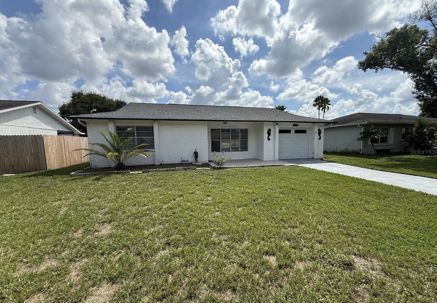 5048 LILLILEA LN - Photo 1