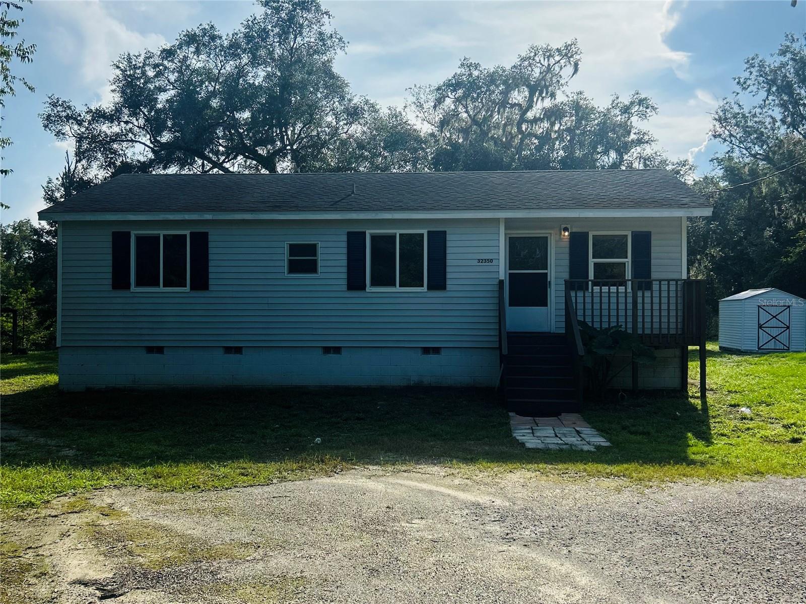 32350 MARCHMONT CIR - Photo 1
