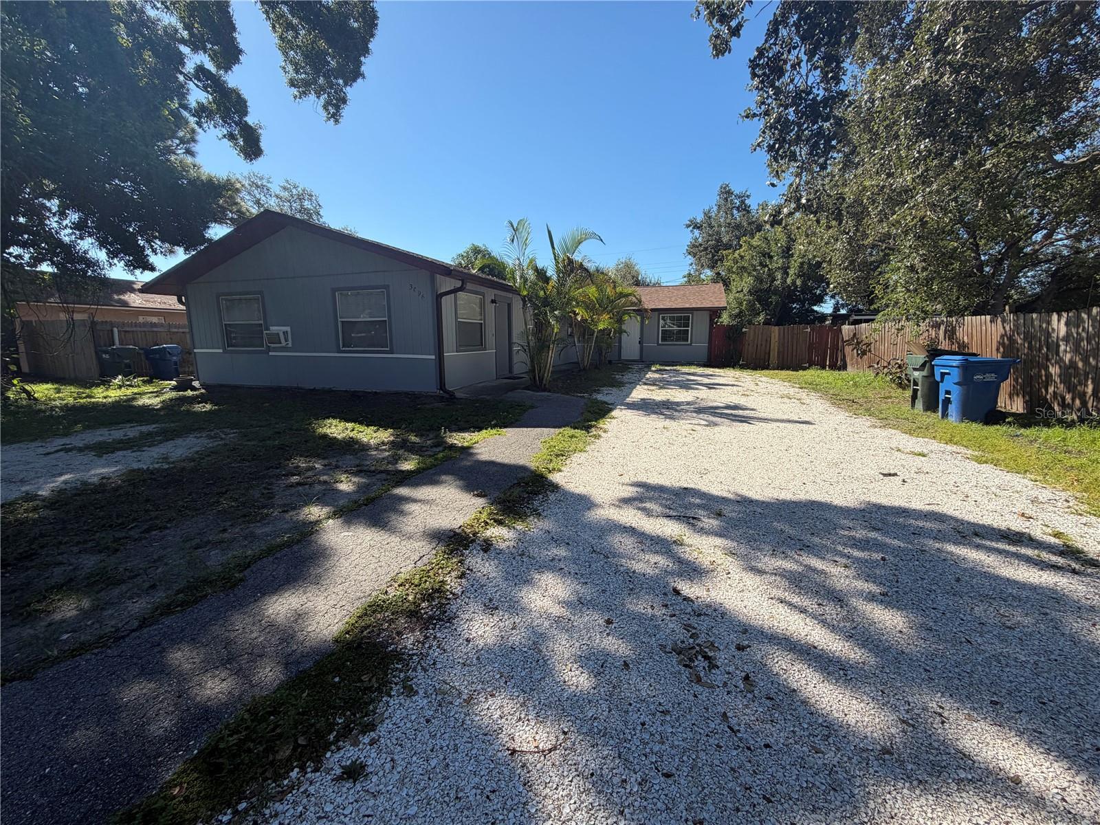 3096 GREEN ACRES AVE - Photo 1