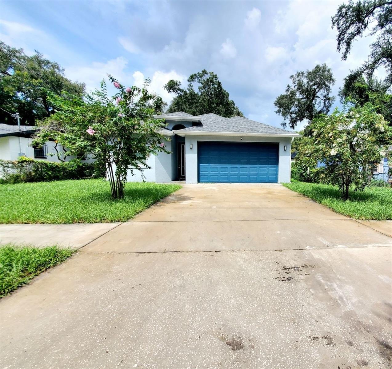 2616 E CAYUGA ST - Photo 1