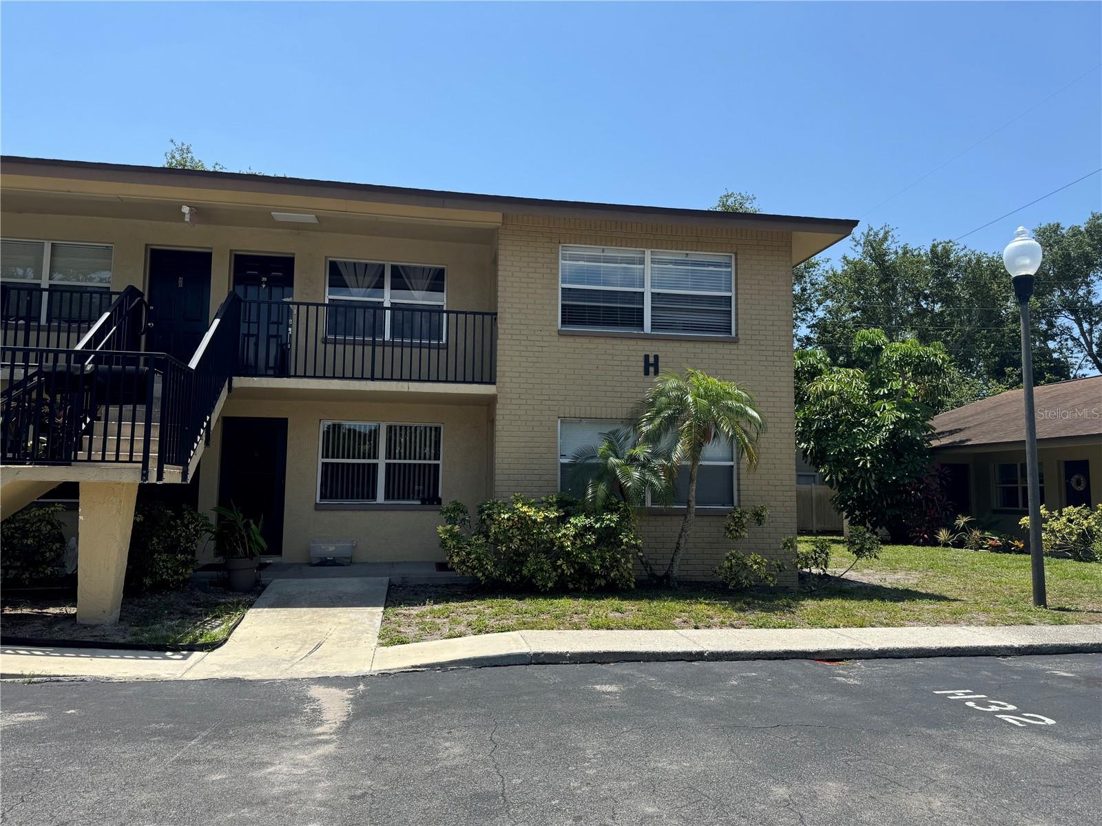 2501 HARN BLVD #H20 - Photo 1