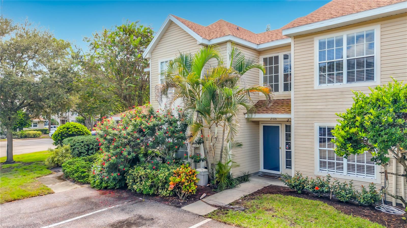 2106 CLOVER HILL RD - Photo 1