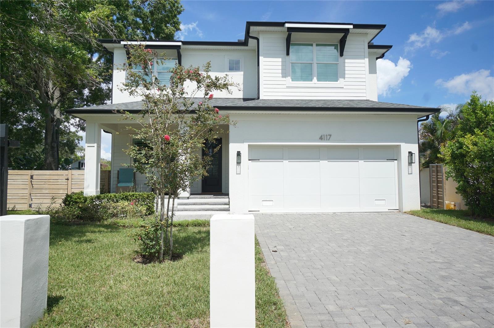 4117 W EUCLID AVE - Photo 1