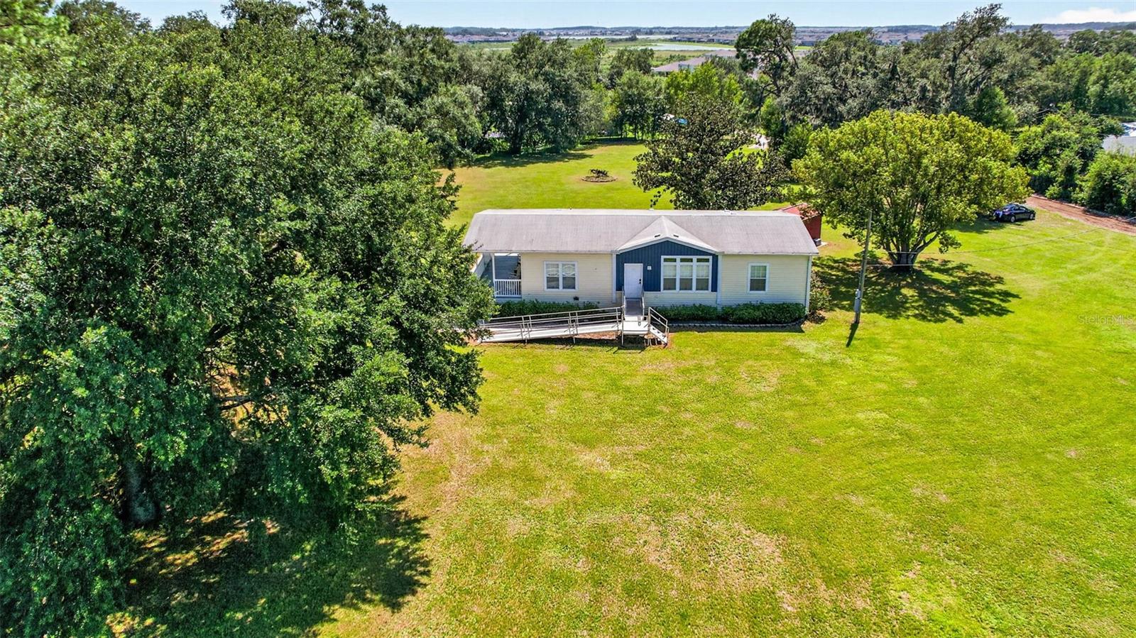 10006 EVANSTON LN - Photo 1