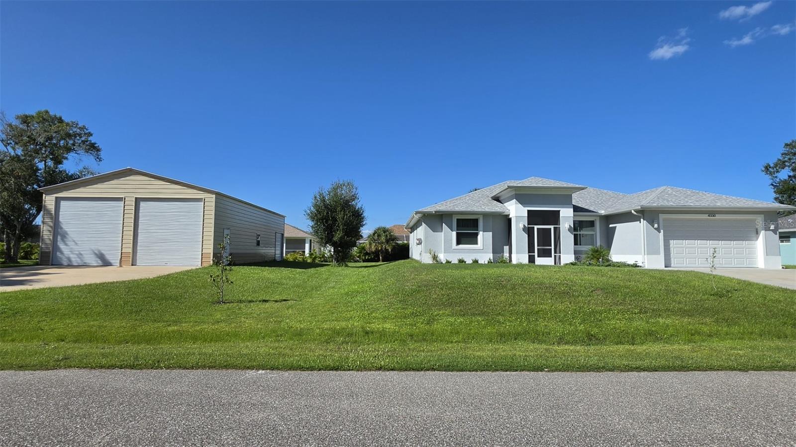4330 MOCHA AVE - Photo 1