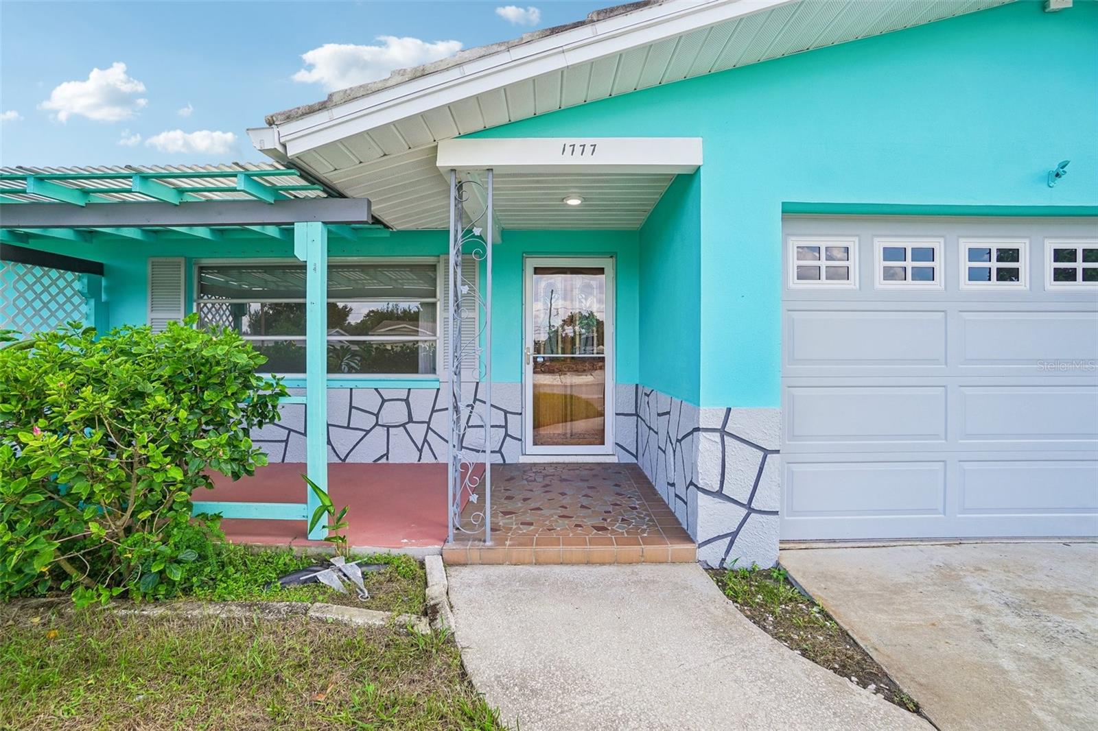 1777 BENTLEY ST - Photo 1