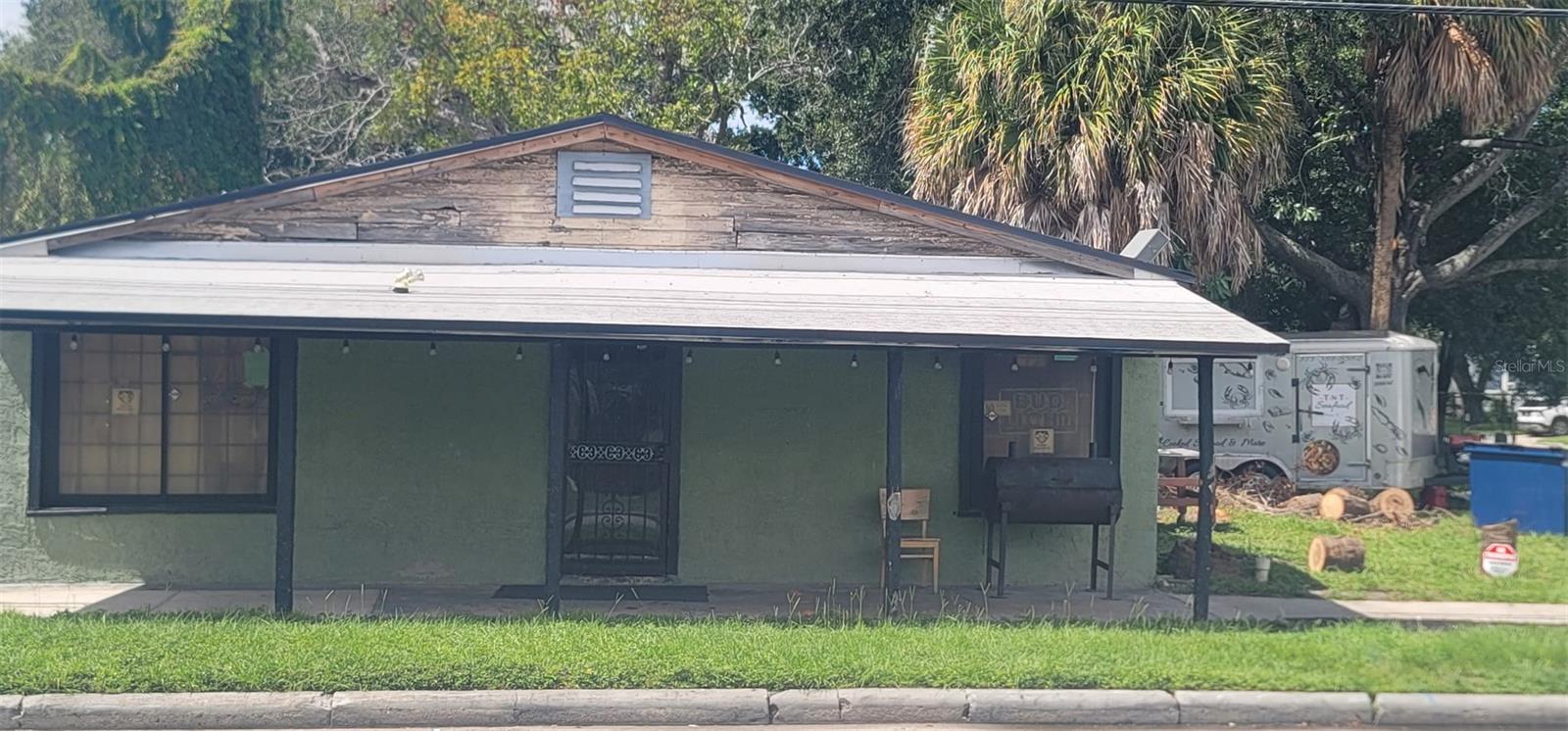 206 N OREGON AVE - Photo 1